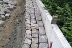 Private Grundstückseinfahrt aus Granit-Kleinpflaster (11)