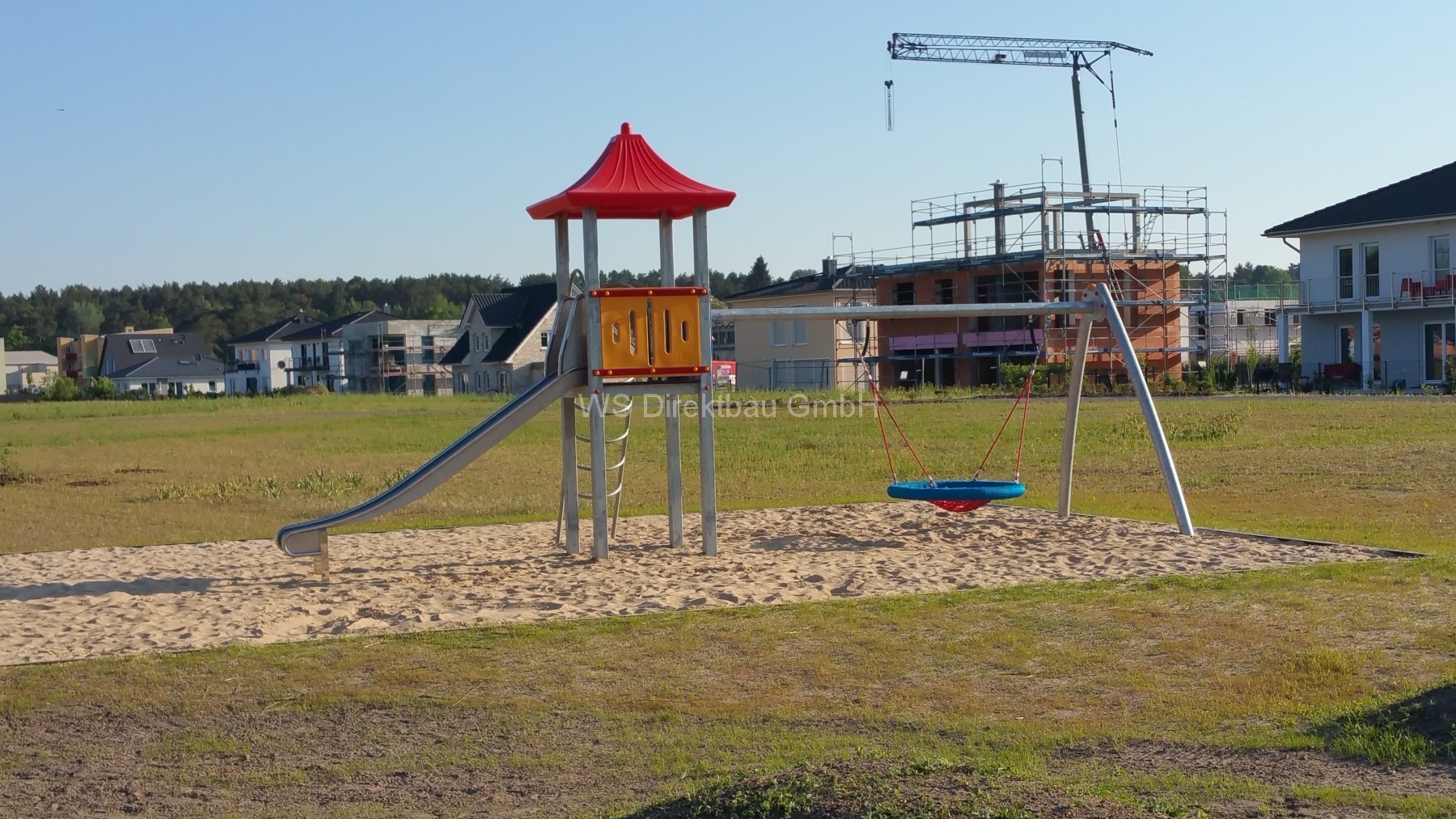 Volleyballplatz-und-Spielplatz-in-Zernsdorf2